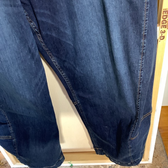 Living Designer Jeans - Picture 5 of 9